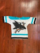 Camiseta San Jose Sharks vintage anos 90 tamanho M Patrick Marleau assinatura concorrente da NHL comprar usado  Enviando para Brazil