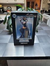 DC Huntress Justice League Unlimited Gallery Statue por Diamond Select Toys comprar usado  Enviando para Brazil