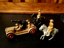 Figuras de brinquedo da Primeira Guerra Mundial: dois cavaleiros e dois homens em um veículo montado em metralhadora, usado comprar usado  Enviando para Brazil