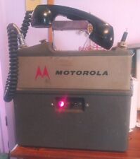"Rara radio VHF portátil ""Handie-Talkie"" Motorola a menudo se llamaba ""radio fonea""" segunda mano  Embacar hacia Argentina