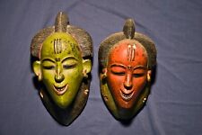 Two gouro masks d'occasion  Expédié en Belgium