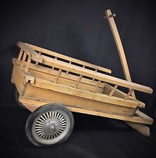 Ancienne XXème charette en bois à deux roues d'occasion  Cluny