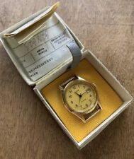 Exclusivo relógio feminino folheado a ouro da era soviética com papéis e caixa original comprar usado  Enviando para Brazil