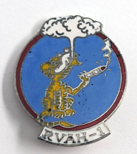 Emblema de broche vintage RVAH-1 tigre fumegante esquadrão de ataque de reconhecimento da Marinha dos EUA comprar usado  Enviando para Brazil