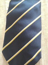Cravatta righe elegante usato  Varano Borghi