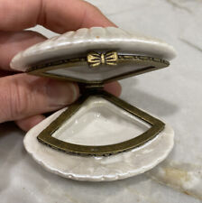 Vintage hinged shell d'occasion  Expédié en Belgium