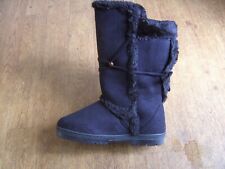 Hug style boots for sale  THORNTON-CLEVELEYS