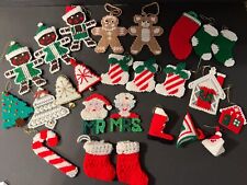 Lote de 23 decoraciones de lona de plástico navideño hechas a mano con hilo de aguja segunda mano  Embacar hacia Argentina