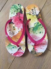 Girls flip flops for sale  HORNCHURCH