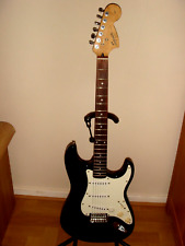 Guitarra eléctrica Black Squier de Fender Stratocaster Affinity Indonesia segunda mano  Embacar hacia Mexico