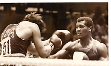 Foto anos 70 ORI Boxer Cubano TEOFILO STEVENSON 3X Campeão Olímpico de Ouro Bout Habana comprar usado  Enviando para Brazil