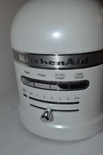 Torradeira KitchenAid Pro Line 2 fatias pérola fosco modelo KMT2203FP comprar usado  Enviando para Brazil