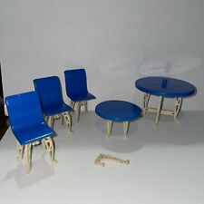 Conjunto de 5 cadeiras de pátio brinquedo Plasco vintage móveis para casa de bonecas plástico azul FLAW comprar usado  Enviando para Brazil