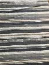 100% polyester 27" x 45" handwoven pet rug mudroom / laundry room rug gray white for sale  Shipping to South Africa