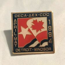 Broche de lapela 1994 Delta Epsilon Chi DECA School College Detroit Windsor CDC FP20 comprar usado  Enviando para Brazil