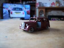 Vintage Matchbox / Lesney #17 Austin Metropolitan Taxi, Re-painted very good for sale  Shipping to South Africa