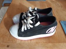 Heelys - Dual Wheel - Size 4, used for sale  Shipping to South Africa