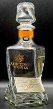 Adictivo Tequila Anejo Botella Vacía México Decantador Tiro Tapón de Vidrio Torcido segunda mano  Embacar hacia Argentina