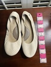 Zapatos planos de ballet Hush Puppies para mujer talla 9 cuero beige zapatos sin cordones medio segunda mano  Embacar hacia Mexico