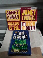 Usado, Janet Evanovich 3 Libros de Tapa Dura 2 1a Edición Motor Mouth Wicked Business  segunda mano  Embacar hacia Argentina