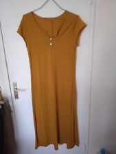 Robe longue ocre d'occasion  Guise