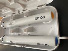 EPSON ELPPN04 Azul y Naranja Fácilmente Interactivo 2 Plumas para Proyector 595 con Estuche, usado segunda mano  Embacar hacia Argentina