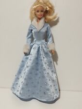 🟢VTG Lalka Barbie Fantasy niebieska sukienka zimowa z płatkami śniegu i futrzanym kołnierzem 12 cali na sprzedaż  PL