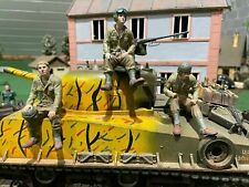 Gebraucht, 3 Figuren Amerikanischer Panzerfahrer Tankrider WW2 1:16 Heng Long Tamiya USA gebraucht kaufen  Oer-Erkenschwick