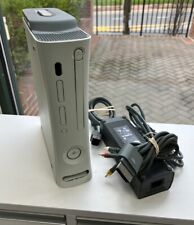 Używany, Konsola do gier wideo Microsoft XBox 360 60GB biała z kablami na sprzedaż  Wysyłka do Poland