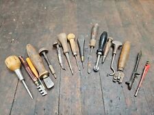 K959- Bom lote de pequenas ferramentas antigas - Gravador, couro, cortadores de vidro, etc comprar usado  Enviando para Brazil