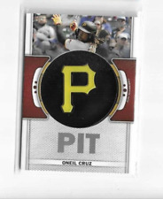 Cartão relíquia adesivo logotipo equipe comemorativa 2023 Topps Oneil Cruz #TLP-OC Pirates comprar usado  Enviando para Brazil