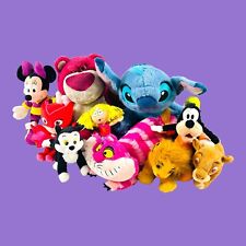 Usado, Lote de 10 peluches mixtos de Disney Stitch Cheshire Cat Goofy Lion King segunda mano  Embacar hacia Argentina