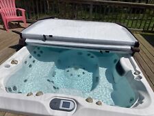 Hot tub jacuzzi for sale  Beachwood