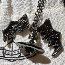 Autêntica corrente de colar Vivienne Westwood prata preta morcego 3D orbe comprar usado  Enviando para Brazil