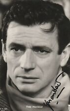 Yves montand signed d'occasion  Sardent