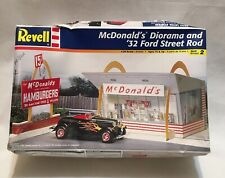 Revell '32 Ford Street Rod McDonalds Diorama 1:24 Model Kit 85-7804 New Open Box for sale  Shipping to South Africa