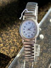 Usado, Reloj de cuarzo Geneva plateado para mujer con correa elástica plateada, batería nueva segunda mano  Embacar hacia Argentina