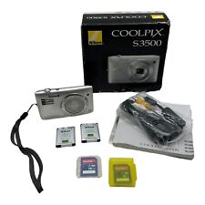 Cámara digital Nikon Coolpix S3500 20,1 MP 7x paquete plateado con accesorios PROBADO segunda mano  Embacar hacia Mexico