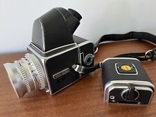 Hasselblad 500CM medio formato cámara con lente de 60mm, visor y 2 espalda segunda mano  Embacar hacia Spain
