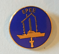 Pin exclusif insigne d'occasion  Andernos-les-Bains