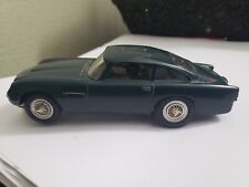 Usado, Vintage Revell Aston Martin DB5 Slot Car 1/32 Funciona Ótimos Pneus Traseiros Ainda Macios. comprar usado  Enviando para Brazil