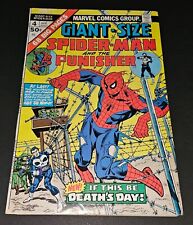 Cómic de Marvel Comics Group tamaño gigante Spider-Man #4 y The Punisher 1975 segunda mano  Embacar hacia Argentina