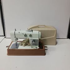 Máquina de coser vintage Wards Signature UHT J276 D en estuche - 36,7 libras segunda mano  Embacar hacia Argentina