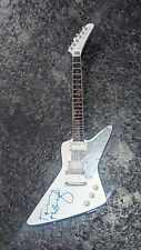 Mini guitarra TOMMY THAYER WHITE LIGHTNING MAXE HEAVEN assinada nova KISS comprar usado  Enviando para Brazil