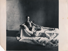 Foto Superior Arte Desnudo Bastante Mujer En Cama Um 1960 X112 segunda mano  Embacar hacia Argentina
