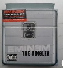 Eminem the singles usato  Fermo