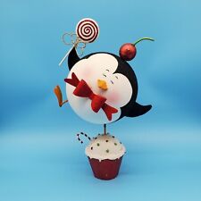 "Figura de decoración navideña Pier 1 Penguin Cupcake brillante 15,5" segunda mano  Embacar hacia Argentina