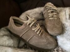 Shoes 8.5 suede for sale  THORNHILL