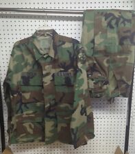 Usado, Jaqueta e calça vintage 1987 BDU Woodland Camo uniforme conjunto militar exército dos EUA média comprar usado  Enviando para Brazil