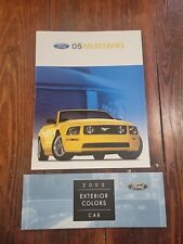 Ford Mustang 2005 26 páginas catálogo de ventas de autos de fábrica y tarjeta a color segunda mano  Embacar hacia Mexico